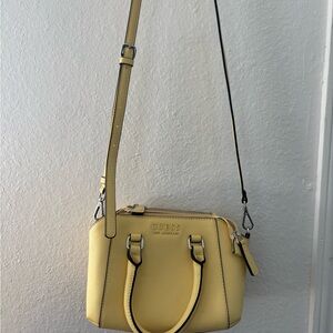 GUESS Lemon Crossbody Bag